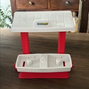 2012 FISHER-PRICE LITTLE PEOPLE GARDEN STAND